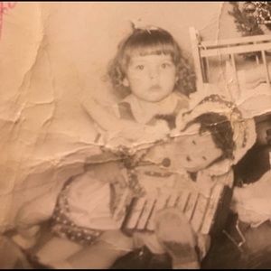 Meet your Posher, Gloria